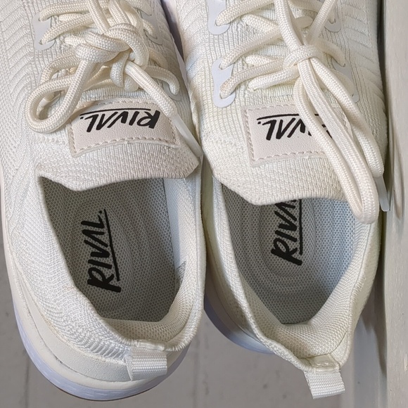 Women's RIVAL Pulse Athletic Sneaker Ivory/White Size 5.5 - Picture 12 of 13
